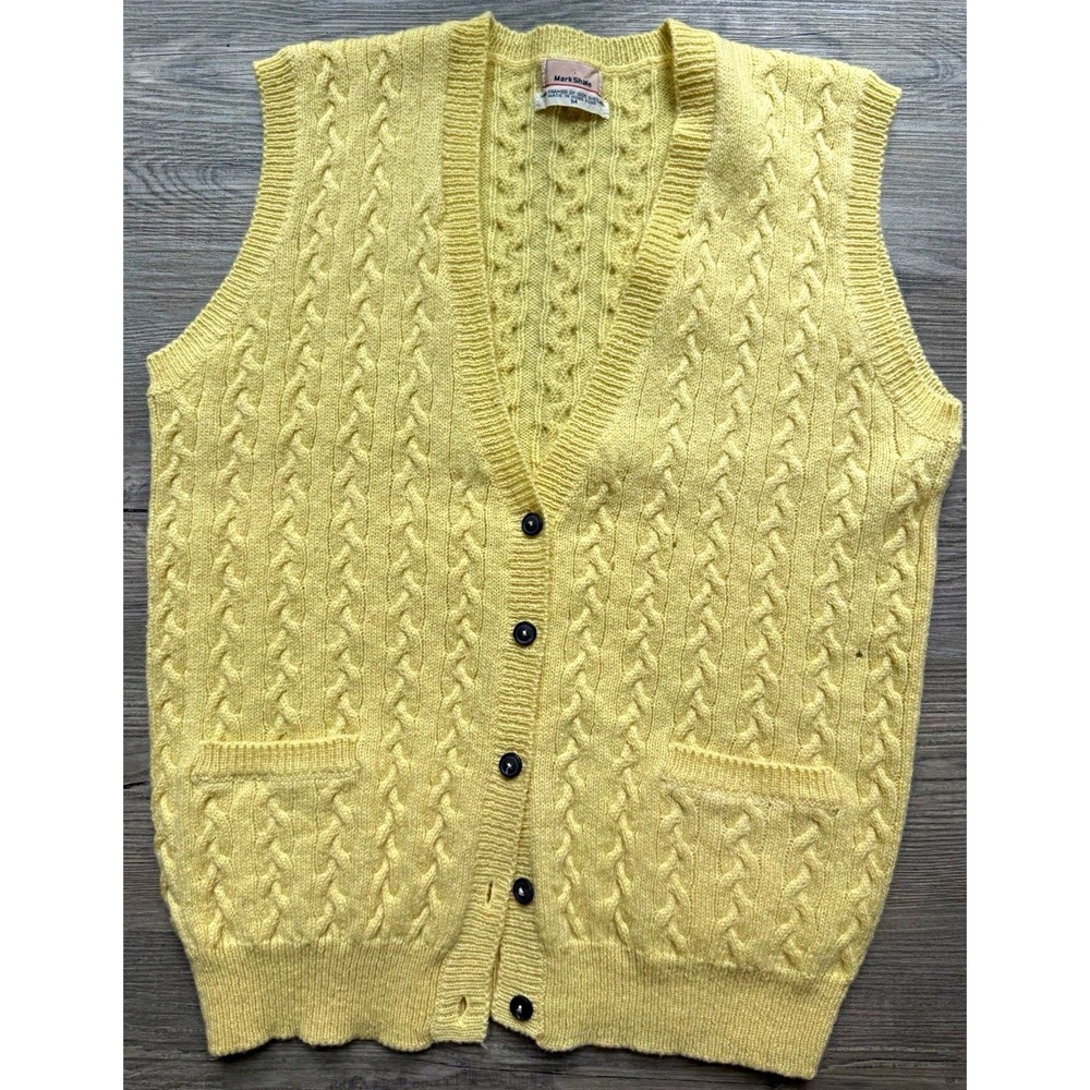 Shetland Wool Cable Knit V-Neck Button Front Vest Pockets Mens M Yellow